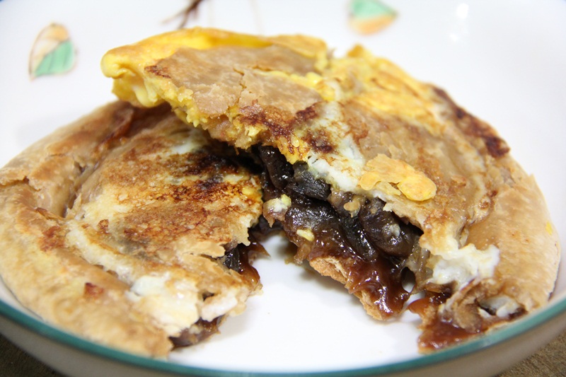 黑糖香餅煎製過程